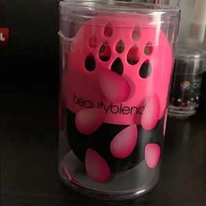 Beauty Blender Defender
